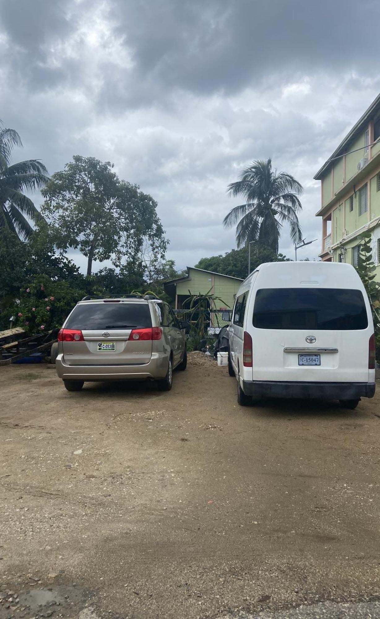 Chaleanor Hotel Dangriga Exterior foto